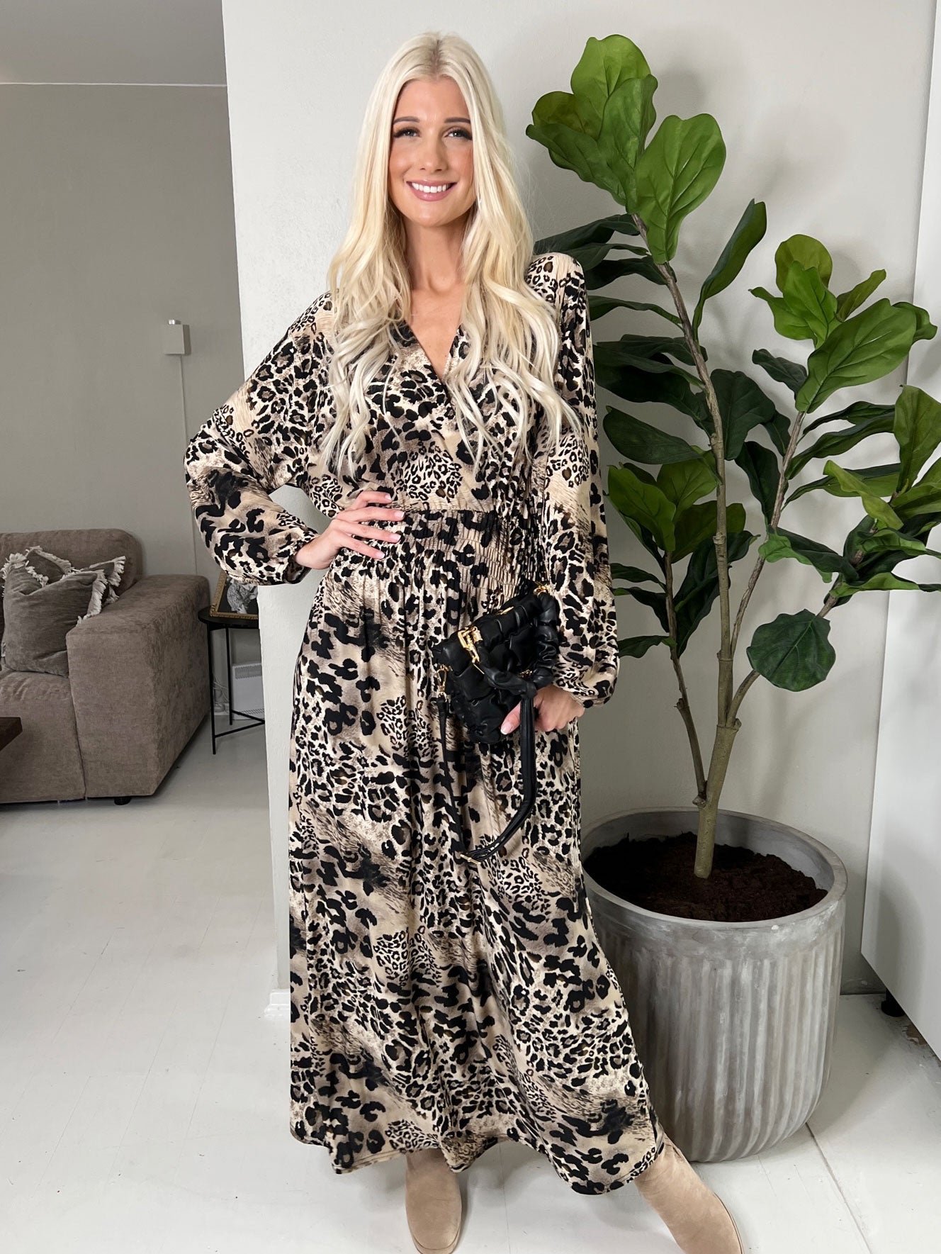 Pams Long Sleeve - Lang elastisk kjole i krølfrit stof